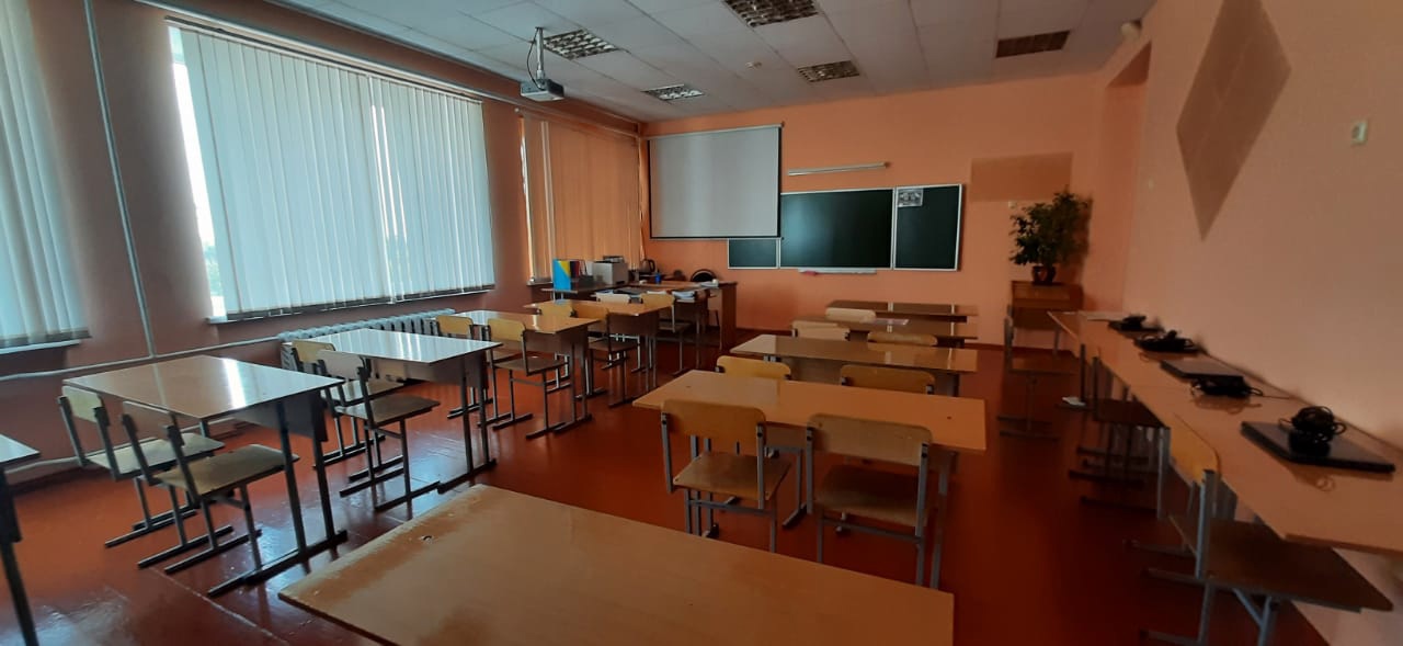 В учреждении функционирует школьная библиотека В учреждении функционирует школьная библиотека